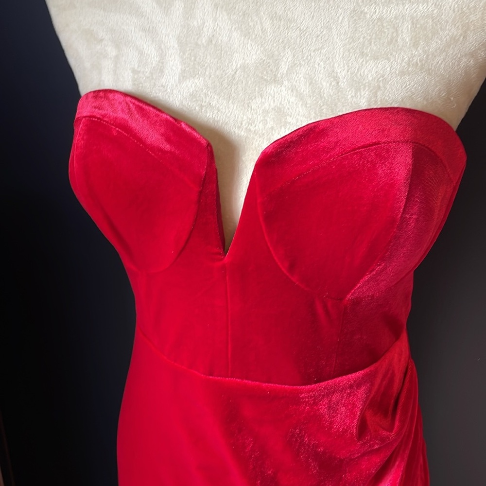 Anthropologie Strapless Red Velvet Midi Dress - Picture 4 of 12